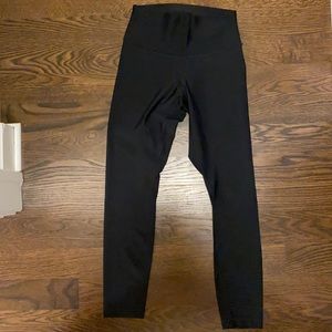 Lululemon black shine tight size 6